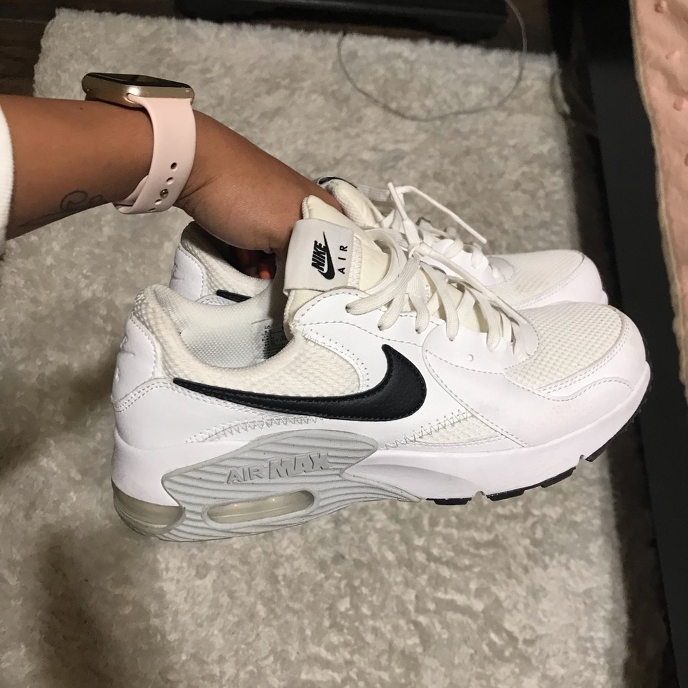 nike air maxes
